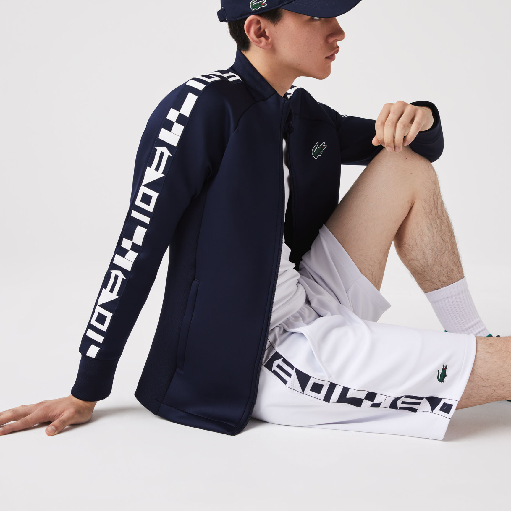 شورت تنس بطبعة بلون مغاير للرجال مجموعة Lacoste SPORT شورت تنس بطبعة بلون مغاير للرجال مجموعة Lacoste SPORT