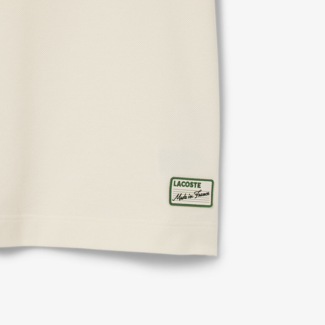 قميص بولو كلاسيكي مخطط من صنع فرنسي قميص بولو كلاسيكي مخطط من صنع فرنسي