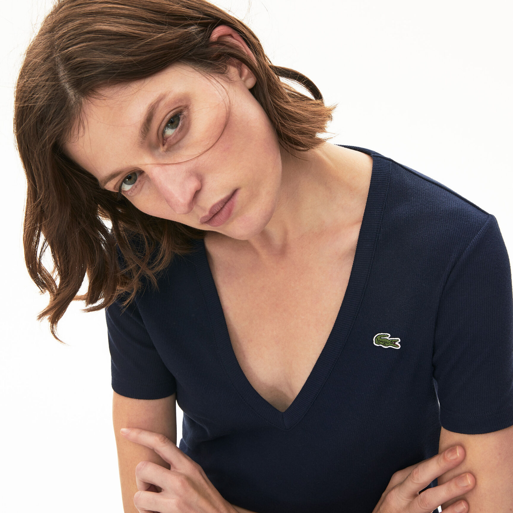 تيشيرت قطن ناعم بفتحة رقبة حرف V&rlm; للنساء