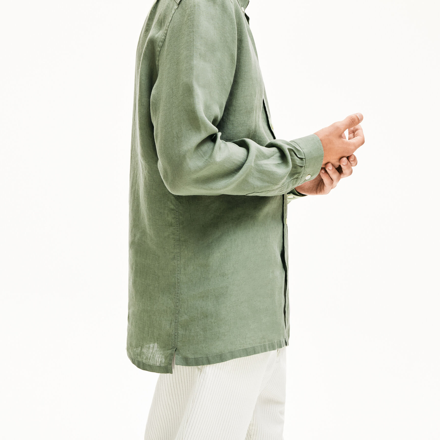 قميص كتان بقصة عادية للرجال قميص كتان بقصة عادية للرجال