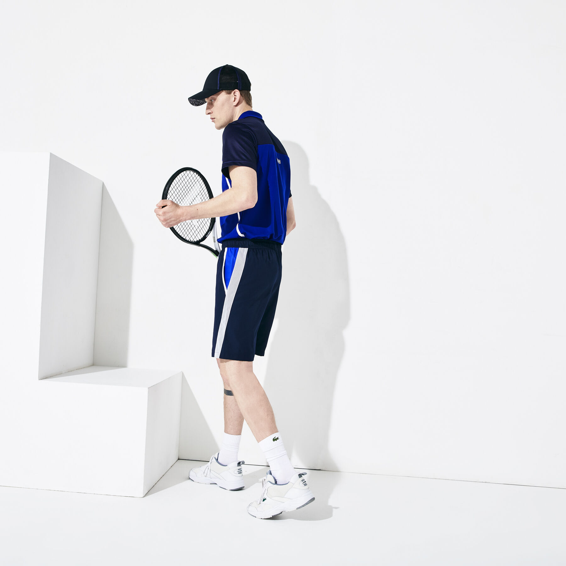 Men's Lacoste SPORT Contrast Cut-Out Light Tennis Shorts men s lacoste sport contrast cut out light tennis shorts