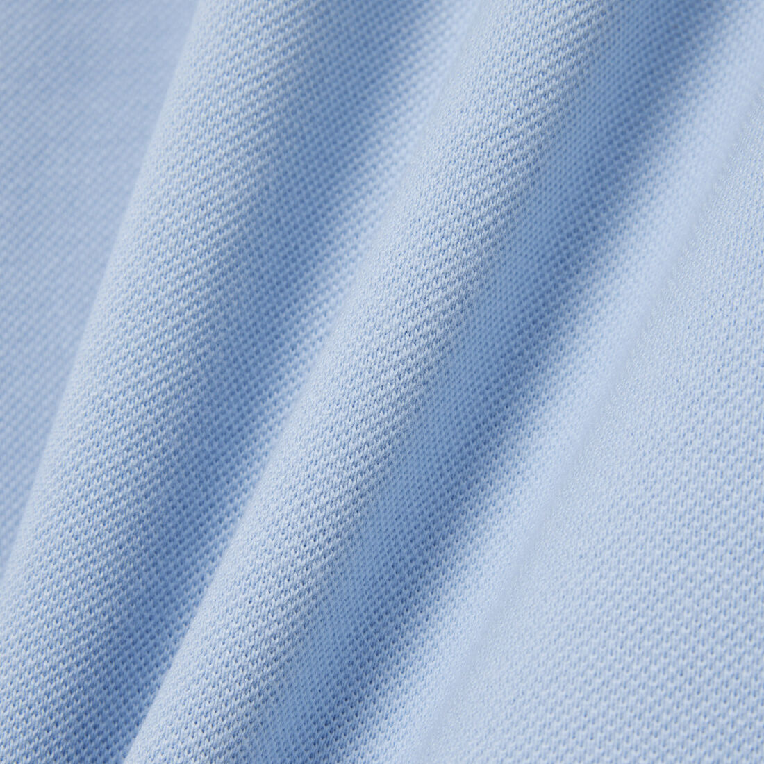 قميص بولو كلاسيكي بقصة كلاسيكية وأضلاع متباينة قميص بولو كلاسيكي بقصة كلاسيكية وأضلاع متباينة