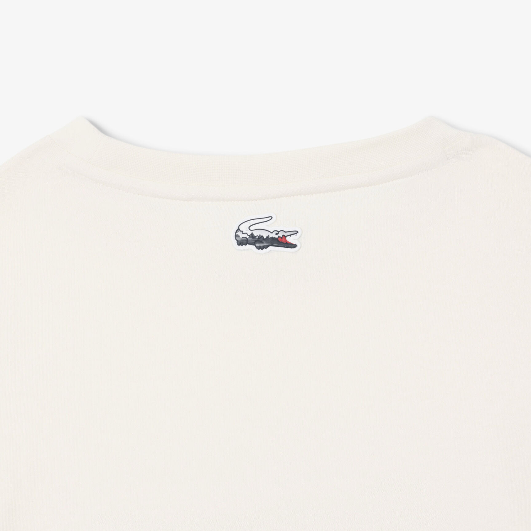 تيشيرت رياضي فائق الجفاف بنقشة جلد التمساح