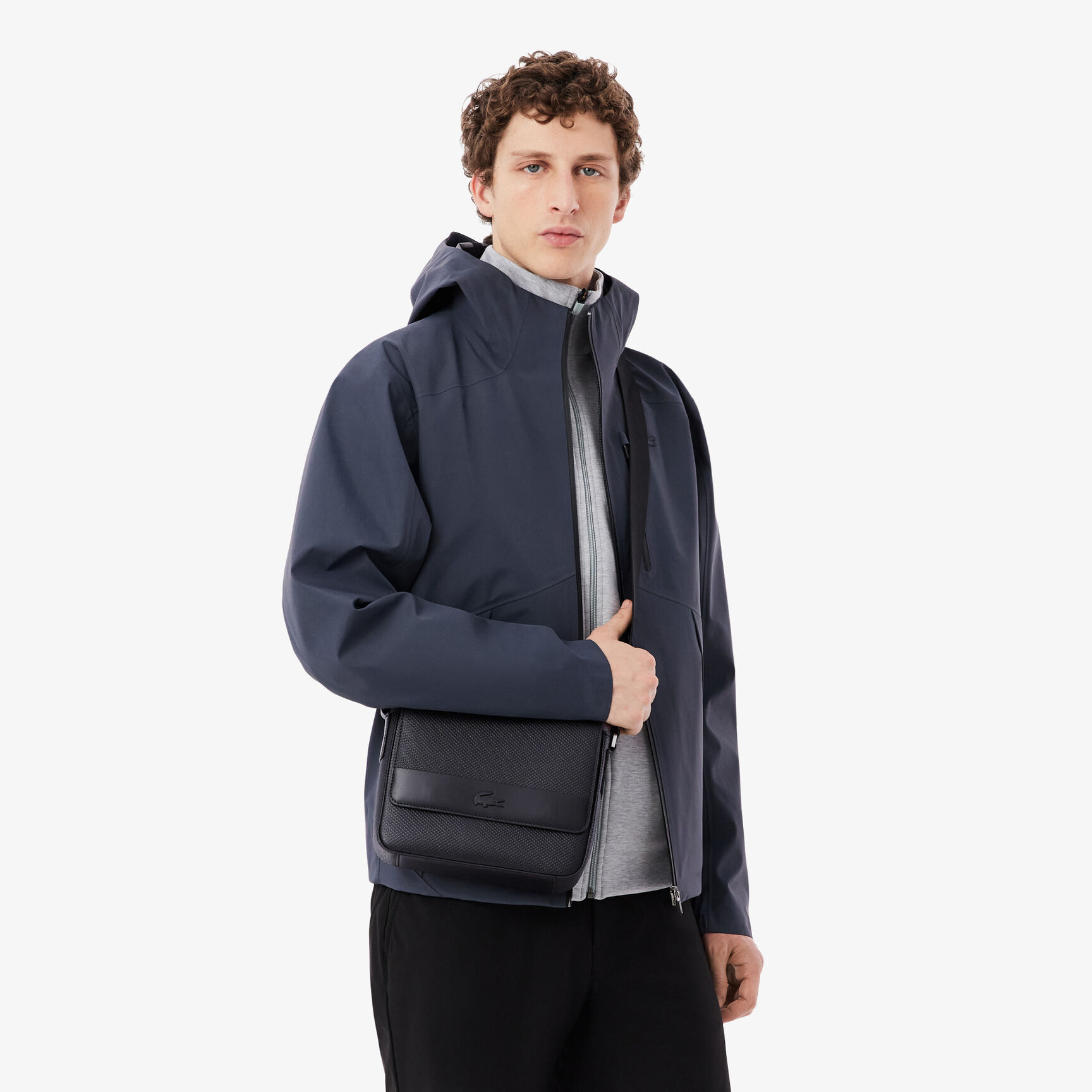 حقيبة شانتاكو الجلدية للمراسلة