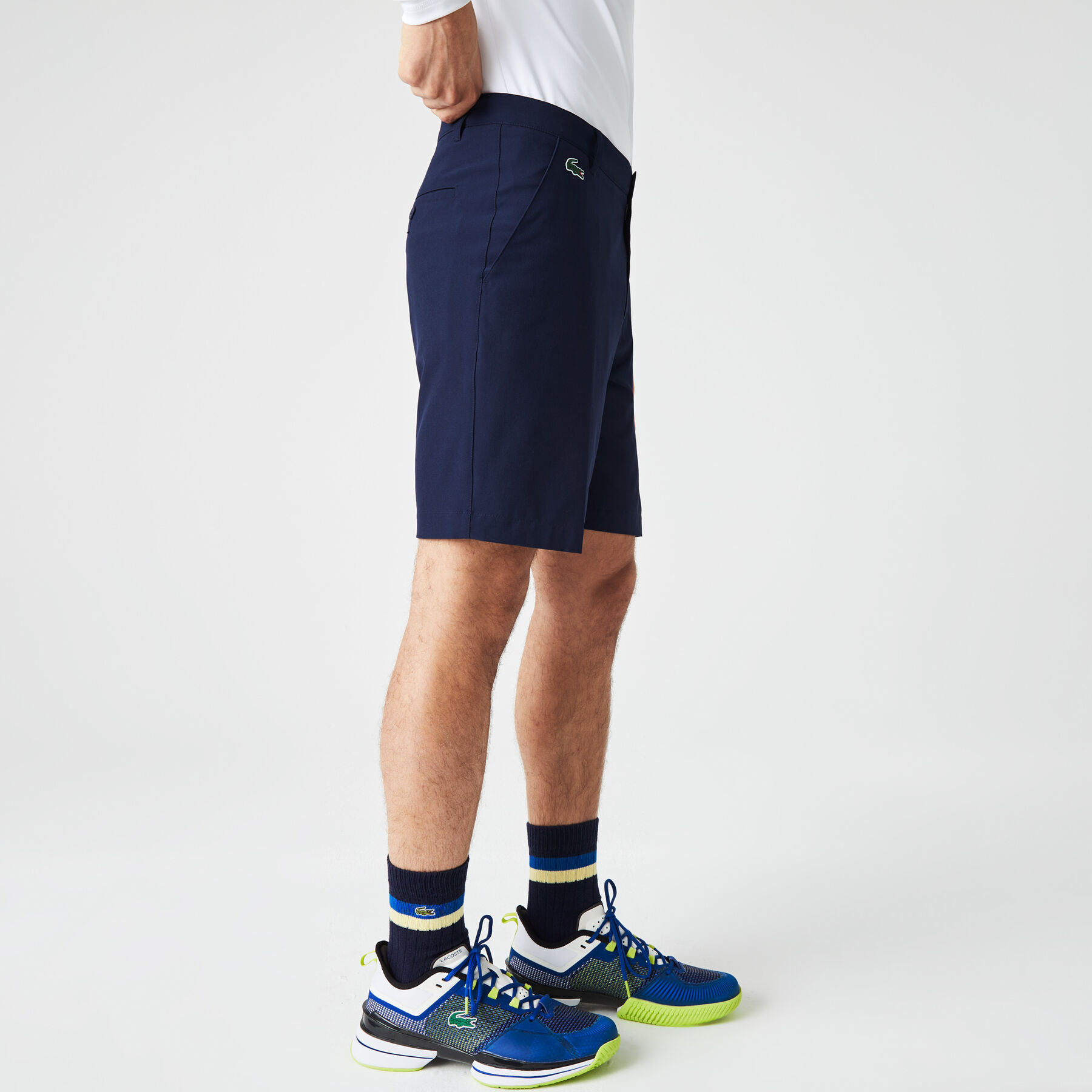 شورت برمودا غولف نسيج مطاطي خفيف للرجال مجموعة Lacoste SPORT لاكوست شورت برمودا غولف نسيج مطاطي خفيف للرجال مجموعة lacoste sport