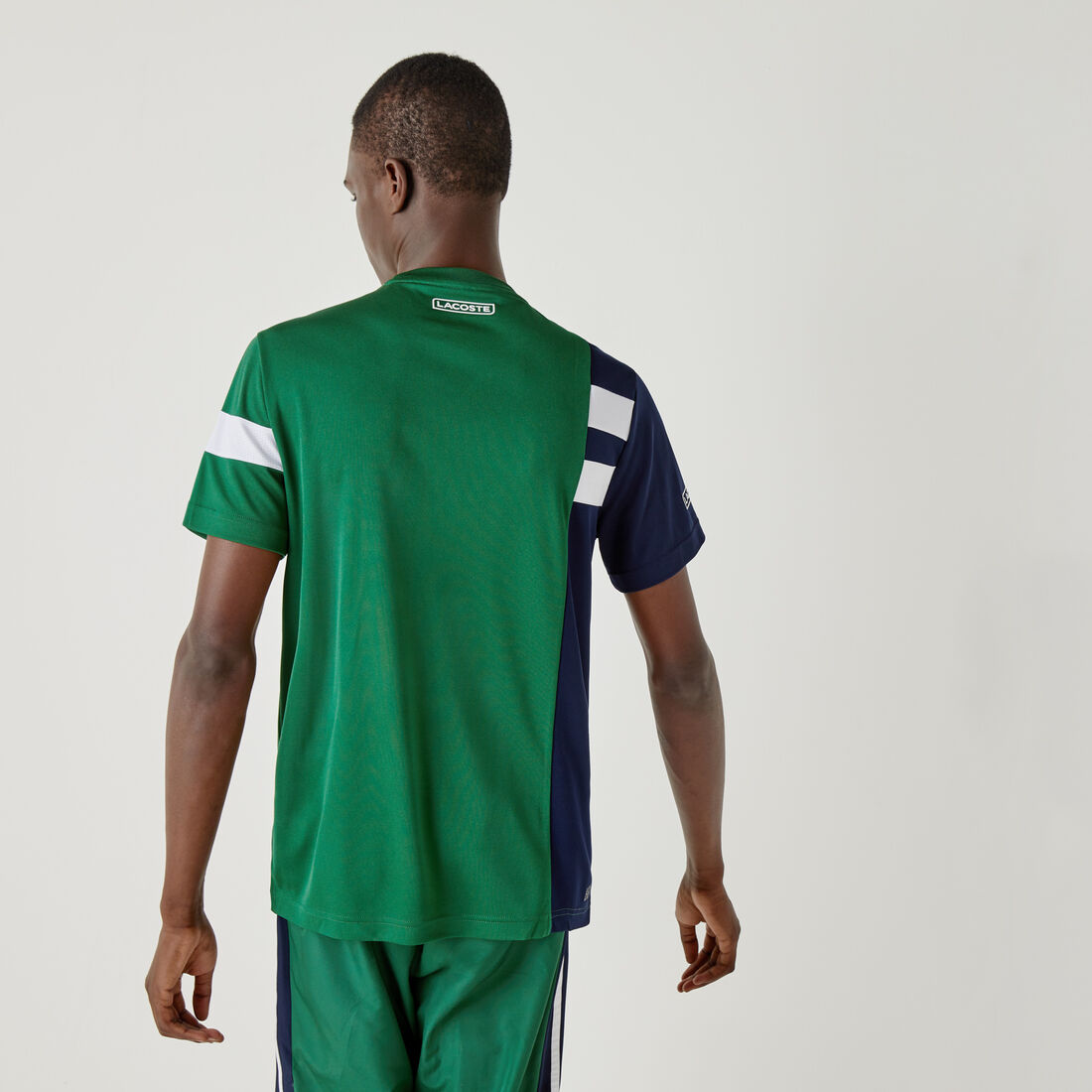 تي شيرت للتنس من البيكيه المسامي مع كتل لونية مجموعة Lacoste SPORT للرجال تي شيرت للتنس من البيكيه المسامي مع كتل لونية مجموعة Lacoste SPORT للرجال