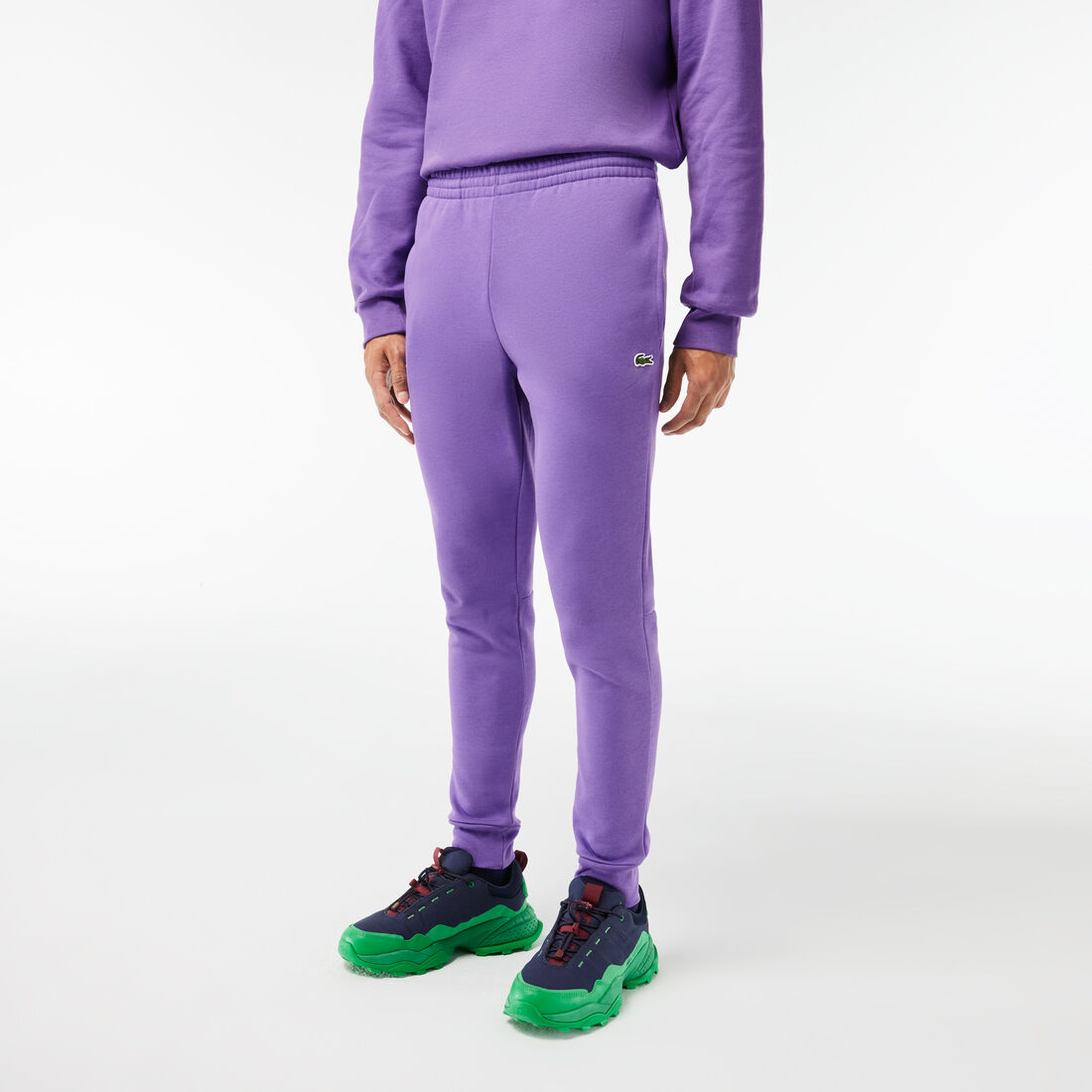 بنطال رياضي بقصة ضيقة بنطال رياضي بقصة ضيقة