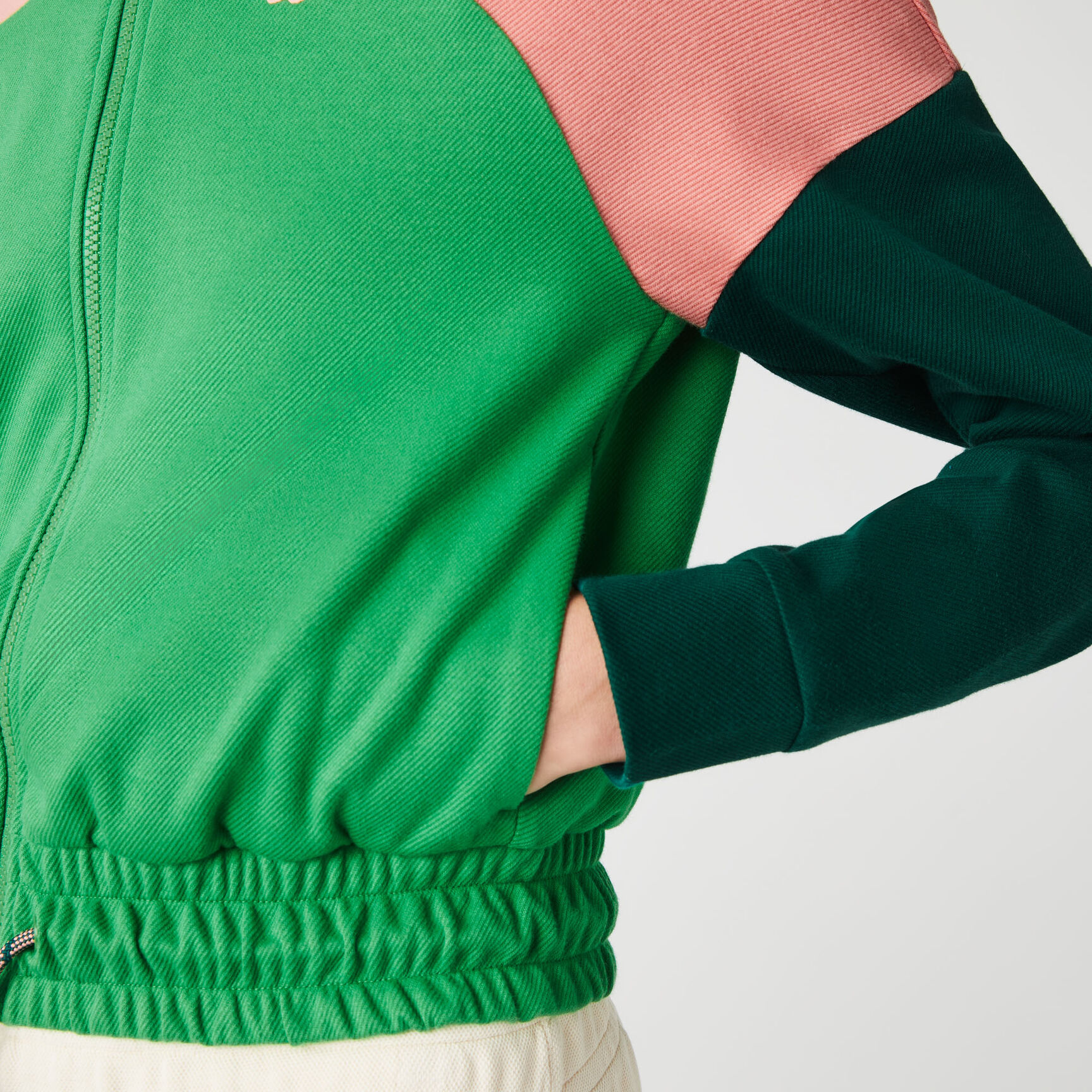 سويت شيرت نسائي من القطن العضوي بسحاب من مجموعة Lacoste SPORT سويت شيرت نسائي من القطن العضوي بسحاب من مجموعة Lacoste SPORT