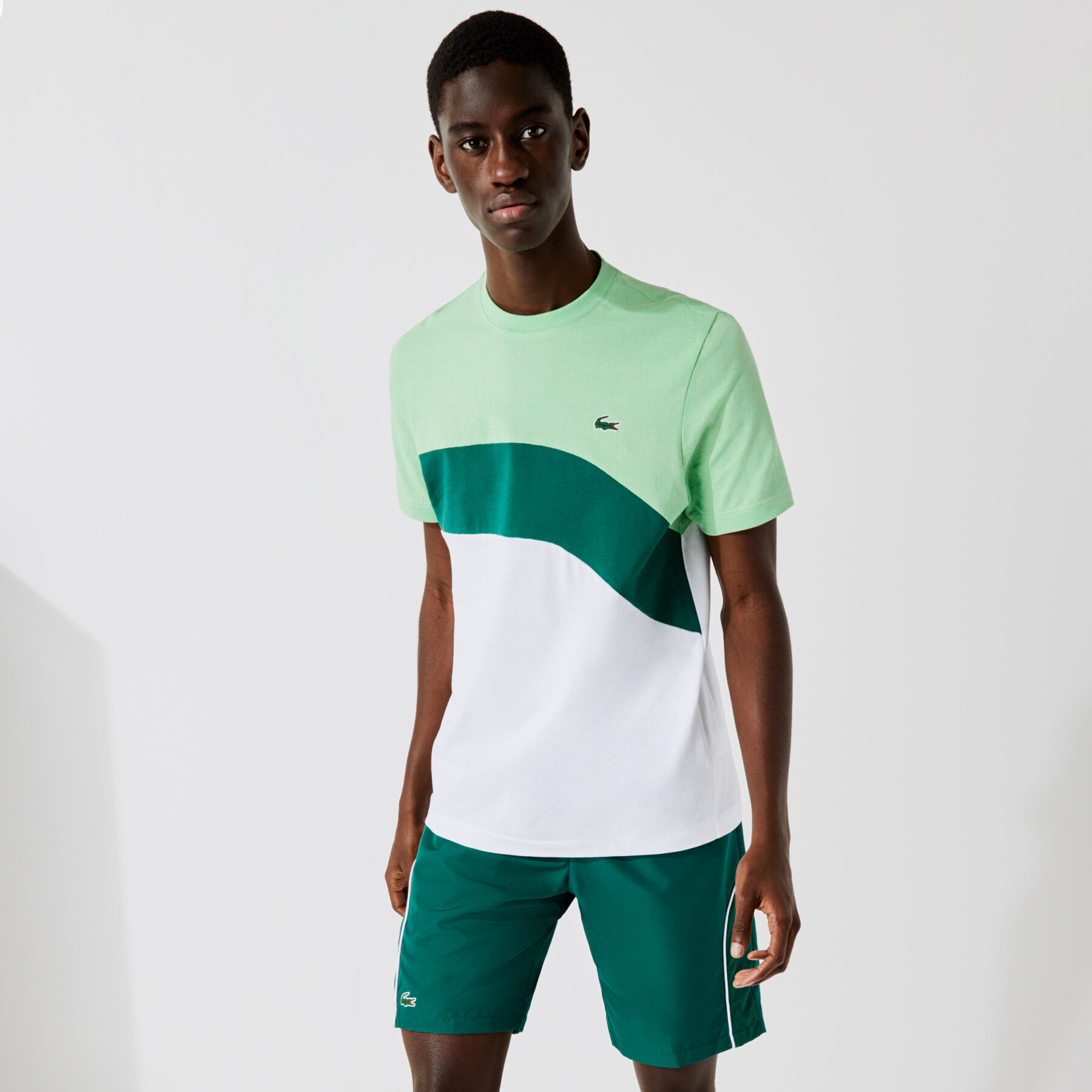 تي شيرت تنس للرجال فائق الخفة مع كتل لونية مجموعة Lacoste SPORT لاكوست تي شيرت تنس للرجال فائق الخفة مع كتل لونية مجموعة lacoste sport