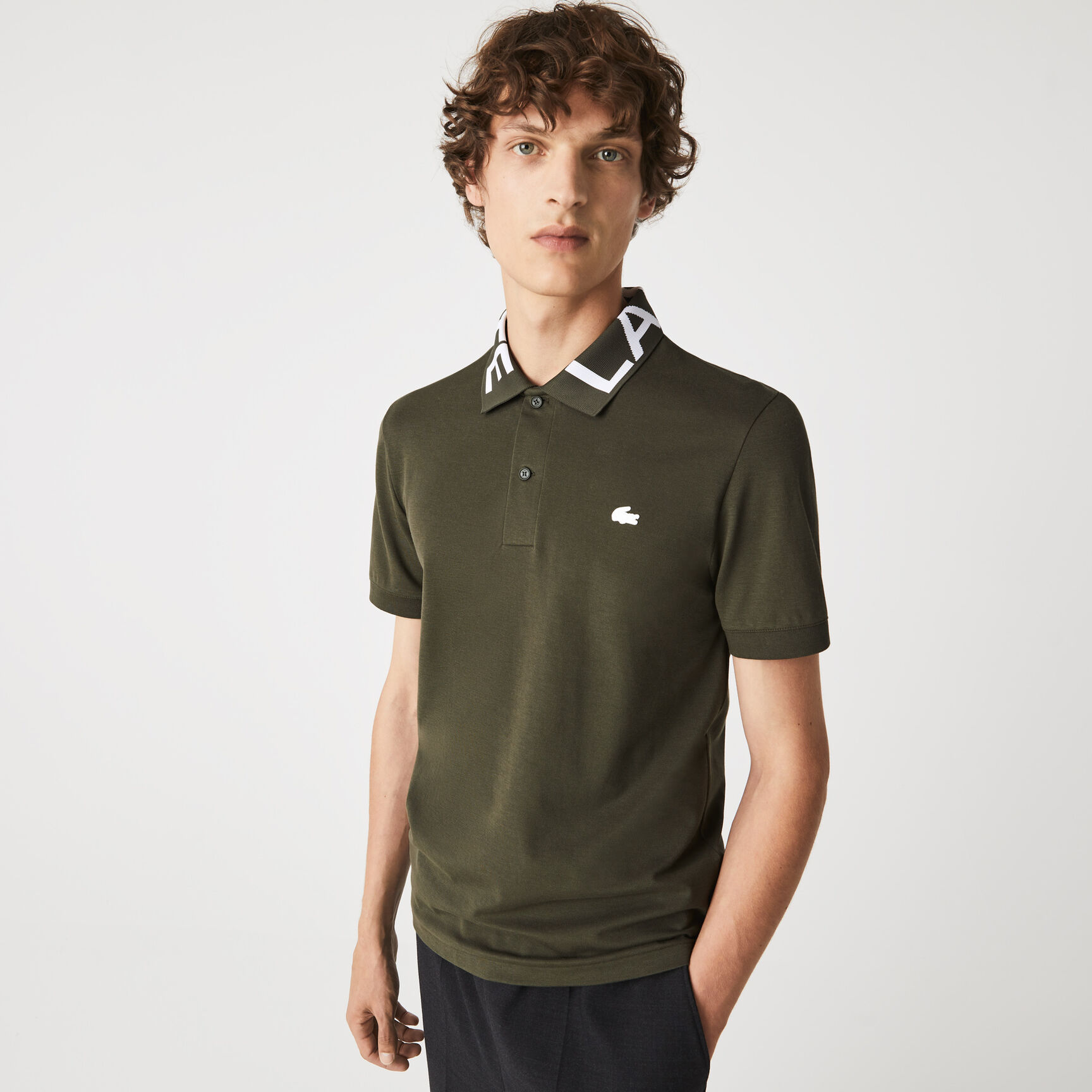 Men’s Lacoste Slim Fit Lettered Neck Light Breathable Piqué Polo Shirt Men’s Lacoste Slim Fit Lettered Neck Light Breathable Piqué Polo Shirt