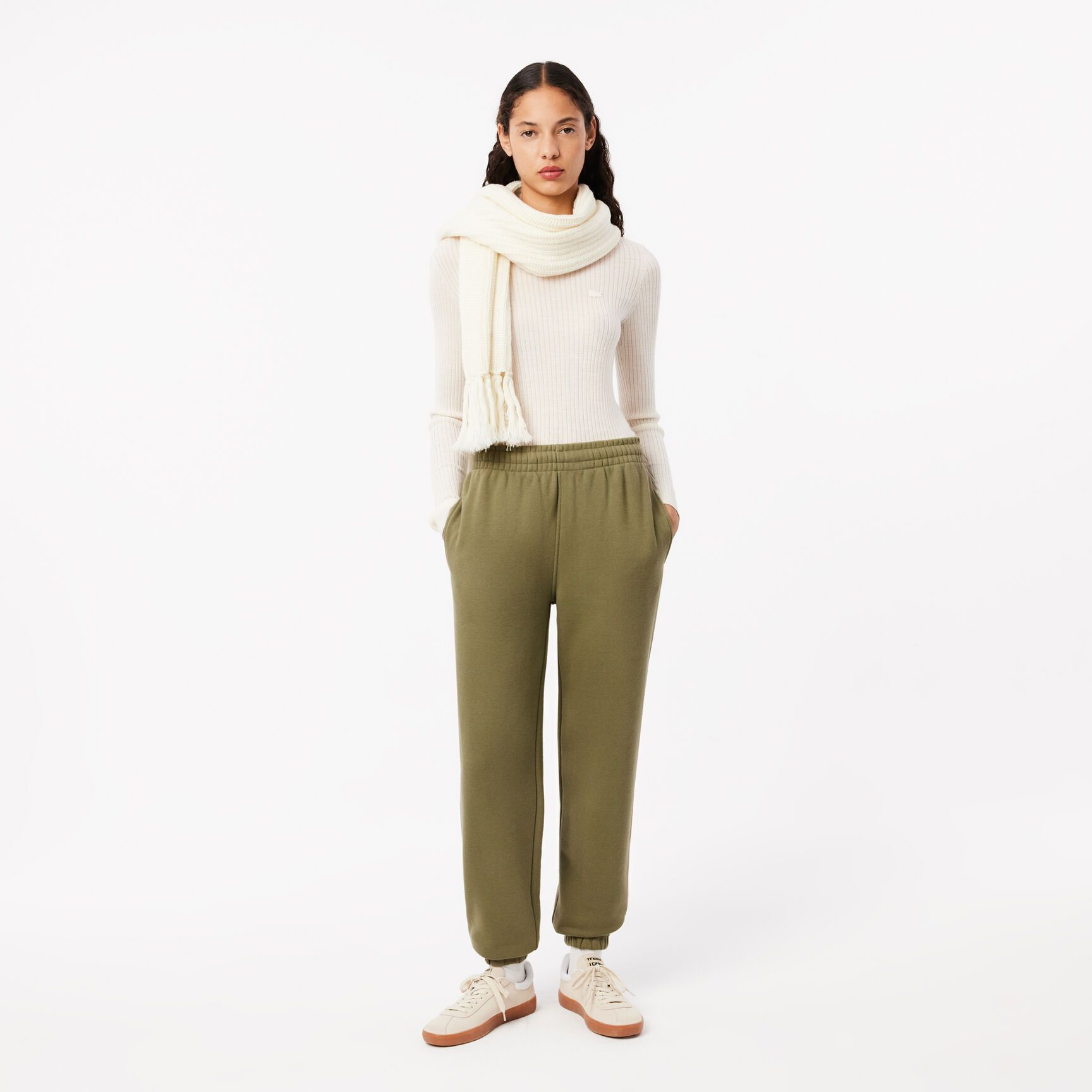 بنطال رياضي مطرز