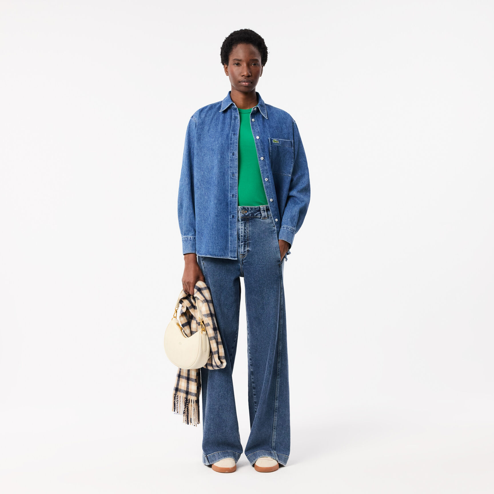 قميص جينز كبير الحجم