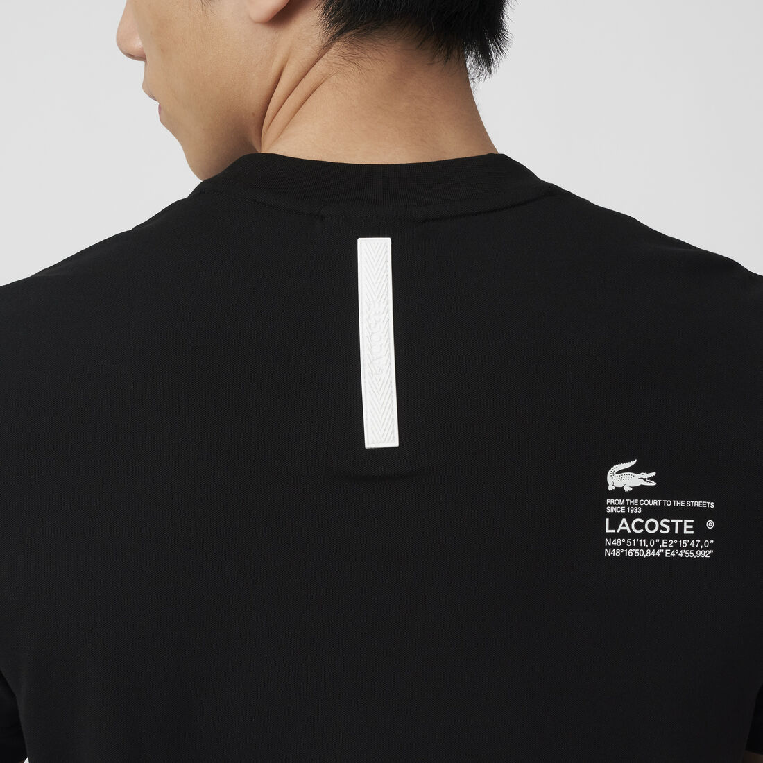 تيشيرت بيكيه بقصة عادية وشعار الماركة للرجال تيشيرت بيكيه بقصة عادية وشعار الماركة للرجال