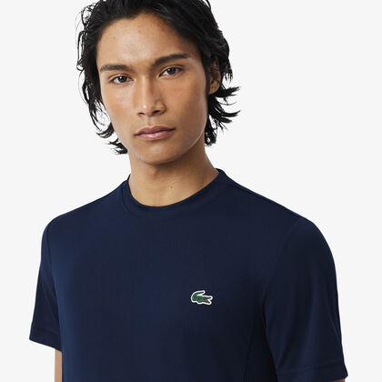 تيشيرت لاكوست للتنس بالتعاون مع نوفاك ديوكوفيتش