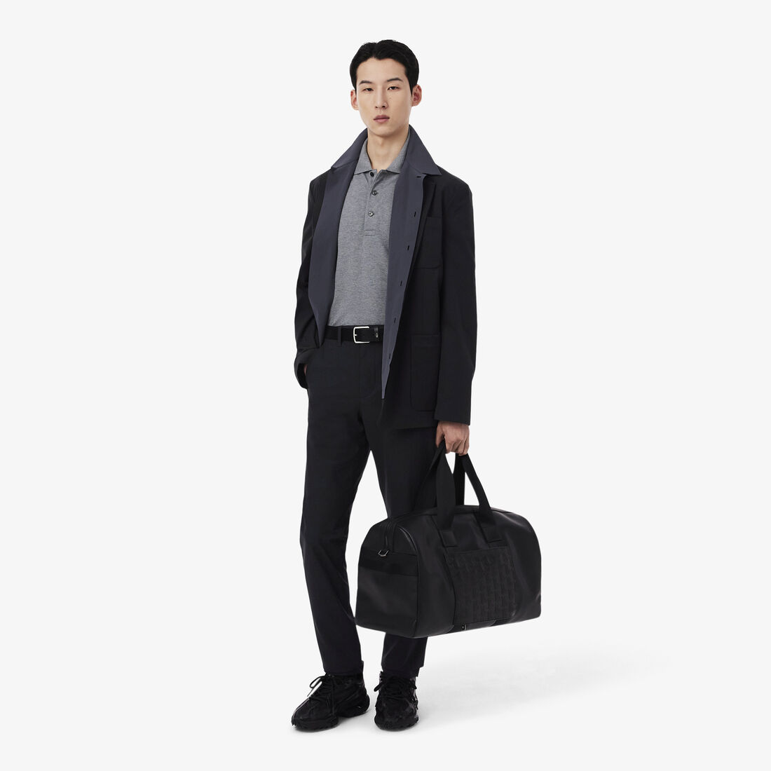 بنطال ضيق مطاطي للتنقل بنطال ضيق مطاطي للتنقل