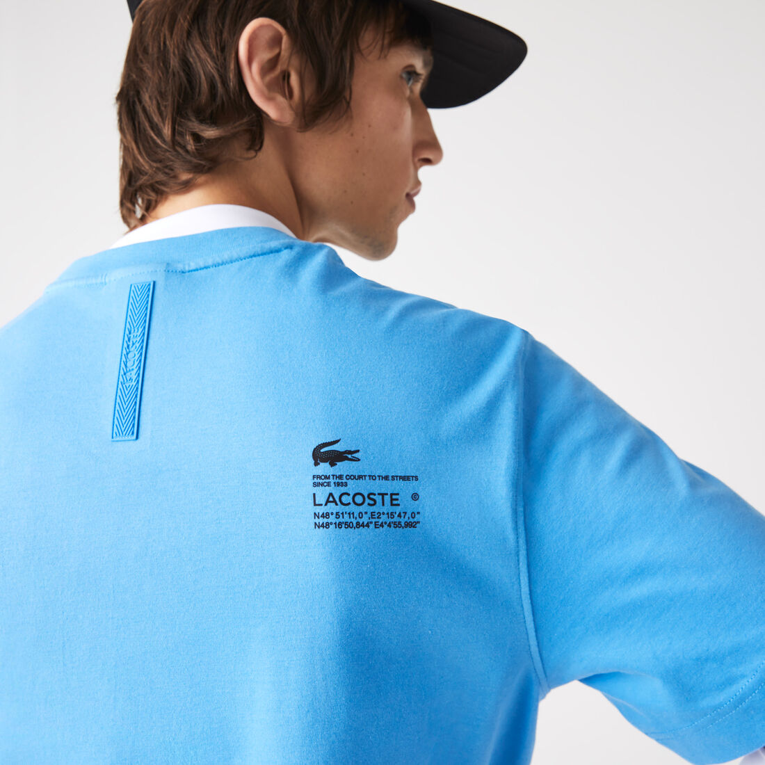 تيشيرت لاكوست مطبوع بقصة مريحة للرجال تيشيرت لاكوست مطبوع بقصة مريحة للرجال