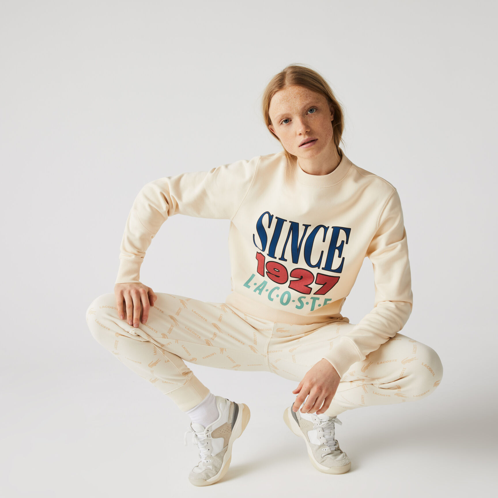 سويت شيرت الصوف القطني للجنسين مجموعة Lacoste LIVE وتفاصيل مطبوعة سويت شيرت الصوف القطني للجنسين مجموعة Lacoste LIVE وتفاصيل مطبوعة