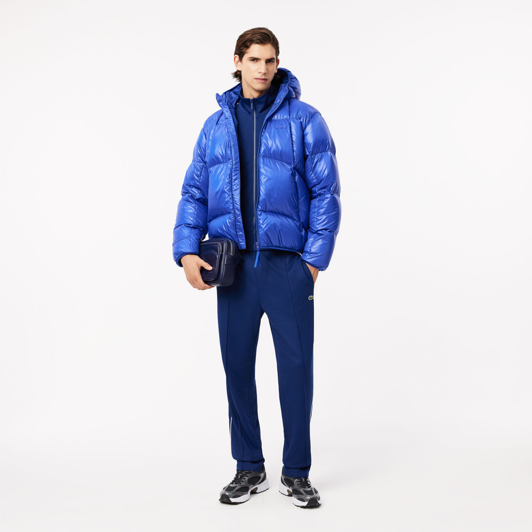 بنطال رياضي من قماش باريس بيكيه بنطال رياضي من قماش باريس بيكيه