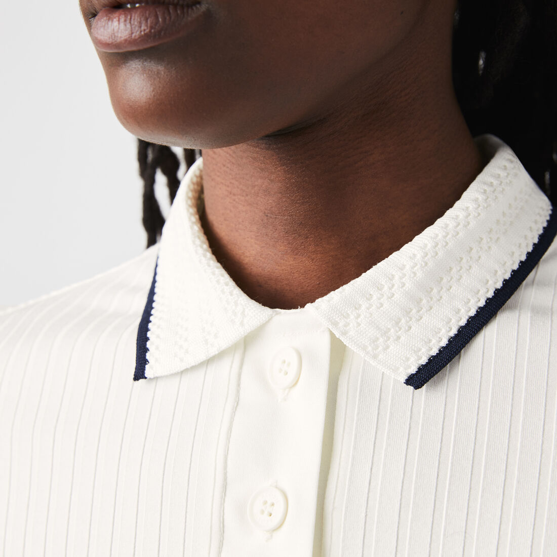 تيشيرت بولو لاكوست بياقة كروشيه مضلعة وقصة ضيقة للنساء تيشيرت بولو لاكوست بياقة كروشيه مضلعة وقصة ضيقة للنساء